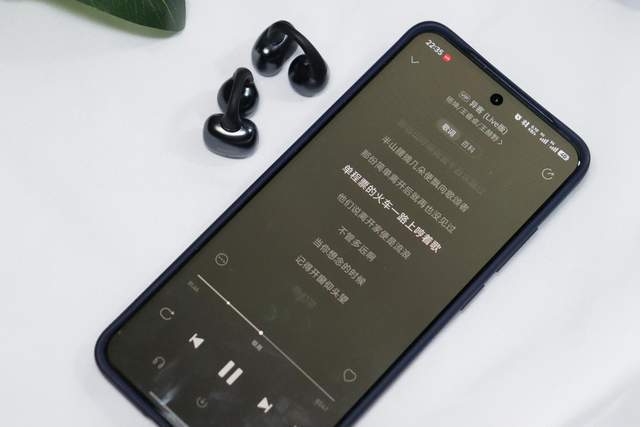 卡Clip Super耳机体验尽享卓越音质Long8国际平台登录入口高性价比之选南(图2)
